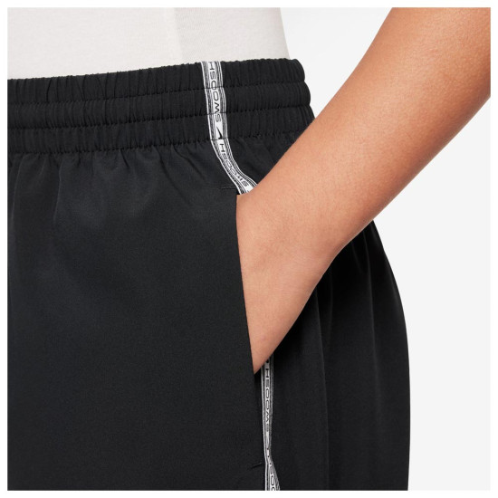 Nike Παιδικό σορτς Multi Dri-FIT Woven Shorts Nike Παιδικό σορτς Multi Dri-FIT Woven Shorts